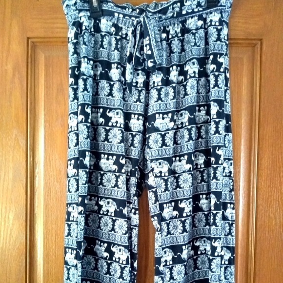 Elephant palazzo pants - Picture 1 of 2